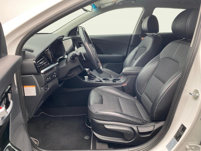 Vehicle image KIA NIRO