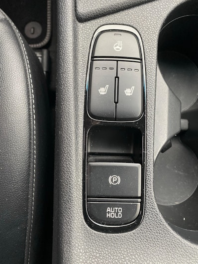 Vehicle image KIA NIRO