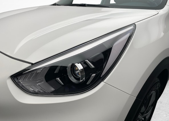 Vehicle image 16 Vehicle image 16