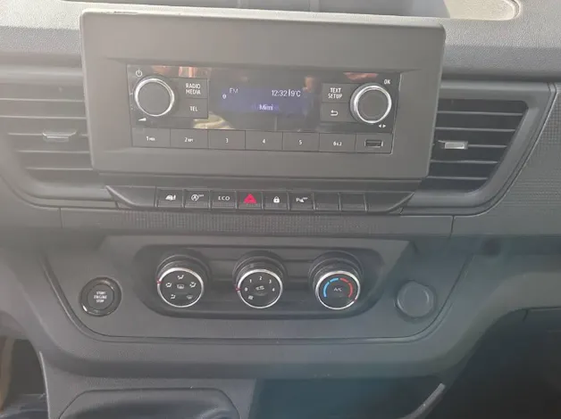 Renault Trafic Passenger 2.0 dCi Blue 110 equilibre