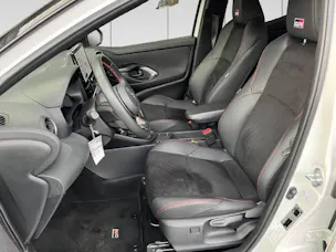 Toyota Yaris 1.5 VVT-i HSD GR Sport