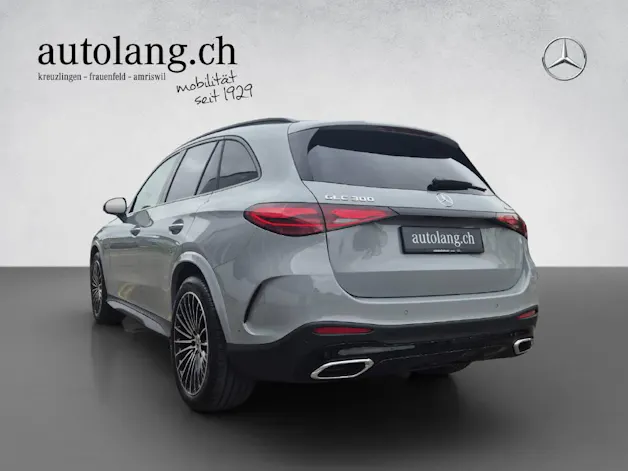 MERCEDES-BENZ GLC 300 AMG Line 4Matic