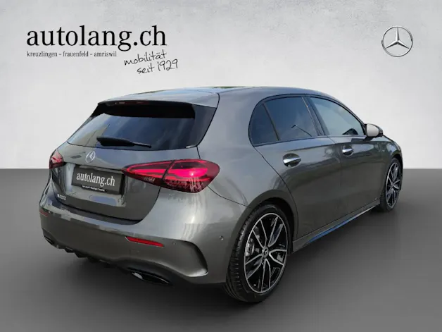 MERCEDES-BENZ A 200 AMG Line Night Star