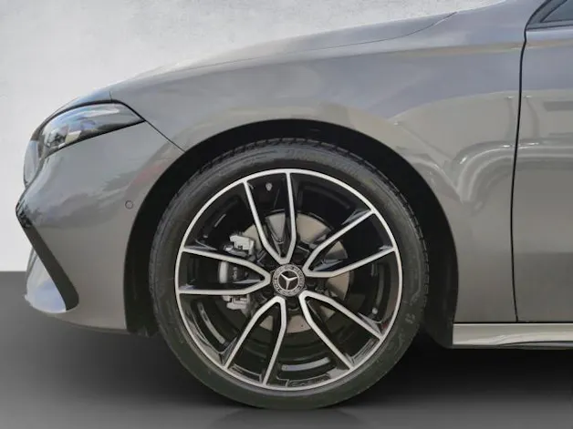 Mercedes-Benz A 200 AMG Line Night Star