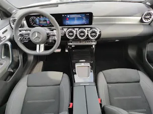 Mercedes-Benz A 200 AMG Line Night Star