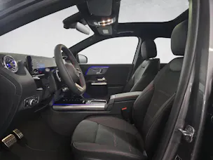 Mercedes-Benz GLA 200 AMG Line Night Star