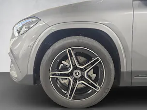 Mercedes-Benz GLA 200 AMG Line Night Star