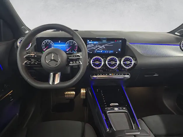 Mercedes-Benz GLA 200 AMG Line Night Star