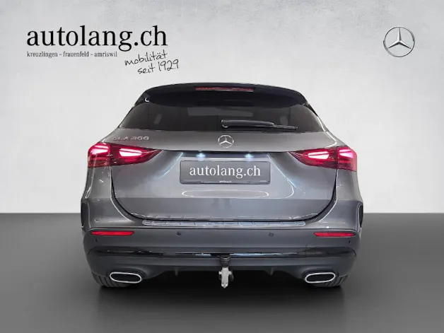 Mercedes-Benz GLA 200 AMG Line Night Star
