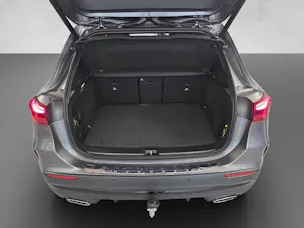 Mercedes-Benz GLA 200 AMG Line Night Star