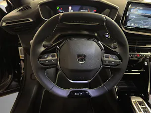 Peugeot 2008 1.2 Hybrid GT