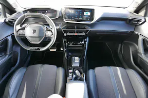 Peugeot 2008 1.2 Hybrid 145 GT