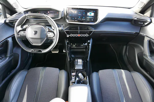 Peugeot 2008 1.2 Hybrid 145 GT