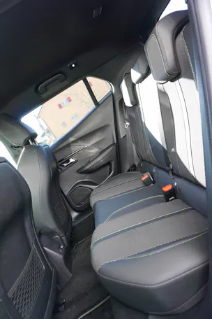 Peugeot 2008 1.2 Hybrid 145 GT