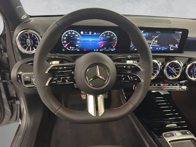 Mercedes-Benz A 200 AMG Line Night Star