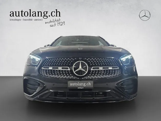 Mercedes-Benz GLA 200 AMG Line Night Star