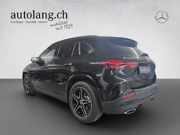 Mercedes-Benz GLA 200 AMG Line Night Star