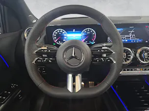 Mercedes-Benz GLA 200 AMG Line Night Star