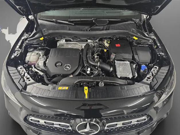 Mercedes-Benz GLA 200 AMG Line Night Star