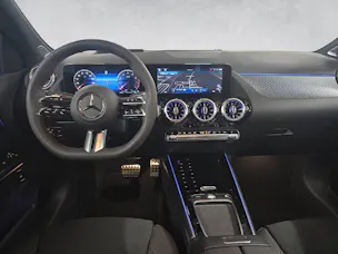 Mercedes-Benz GLA 200 AMG Line Night Star