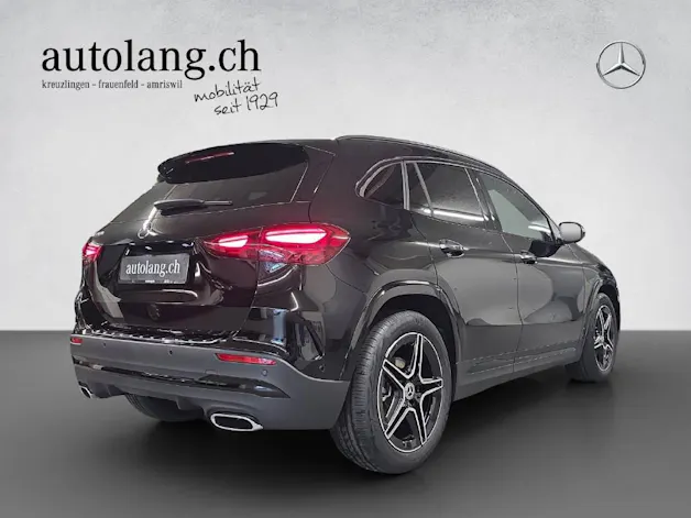 Mercedes-Benz GLA 200 AMG Line Night Star