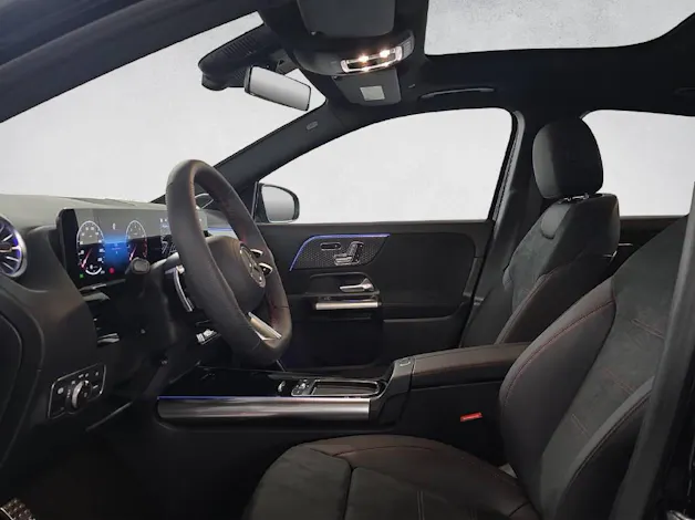 Mercedes-Benz GLA 200 AMG Line Night Star