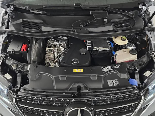 Mercedes-Benz V 300 d Exclusive Swiss Edition 4Matic Lang