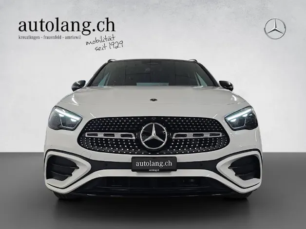 Mercedes-Benz GLA 200 AMG Line Night Star