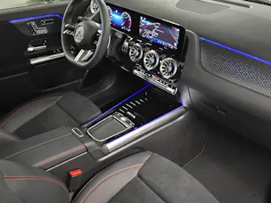 Mercedes-Benz GLA 200 AMG Line Night Star