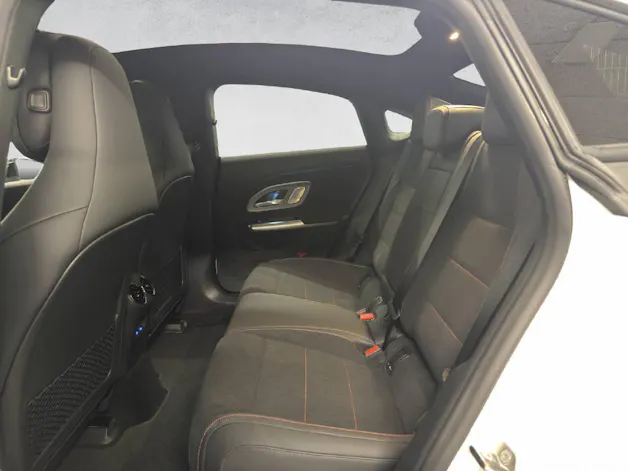 Mercedes-Benz CLA 350 EQ AMG Line 4Matic