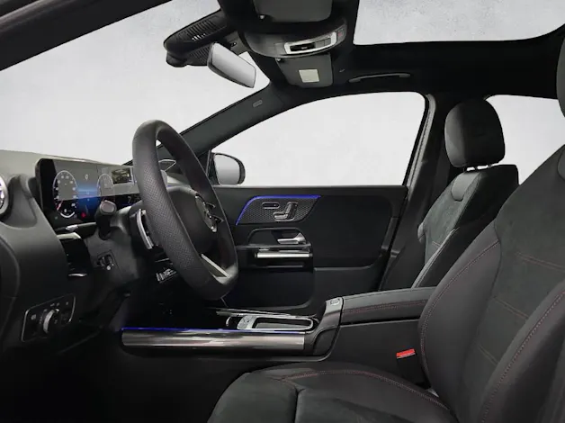 Mercedes-Benz GLA 200 AMG Line Night Star