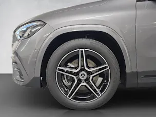 Mercedes-Benz GLA 200 AMG Line Night Star