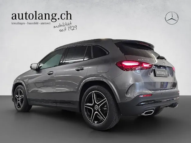 Mercedes-Benz GLA 200 AMG Line Night Star
