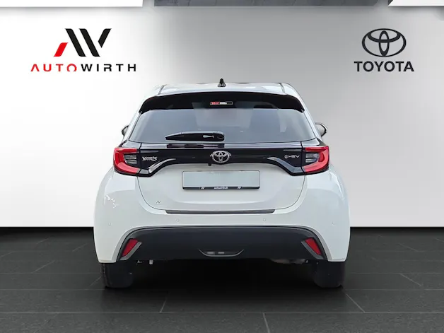Toyota Yaris 1.5 VVT-i HSD Trend
