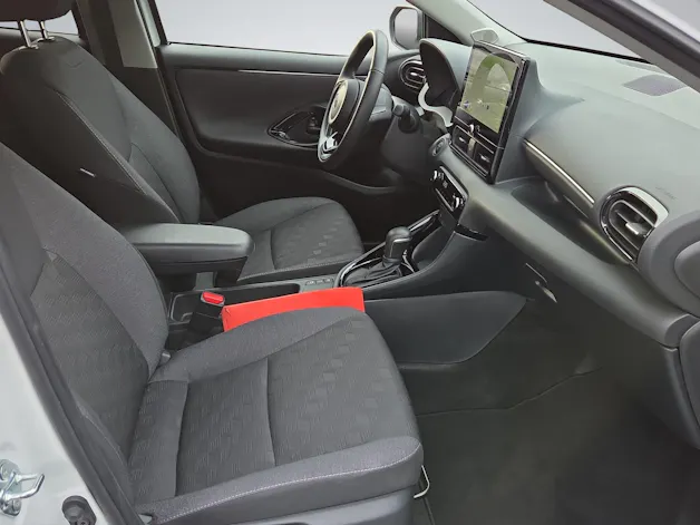 Toyota Yaris 1.5 VVT-i HSD Trend