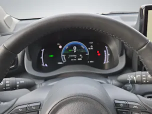 Toyota Yaris 1.5 VVT-i HSD Trend