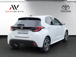 Toyota Yaris 1.5 VVT-i HSD Trend