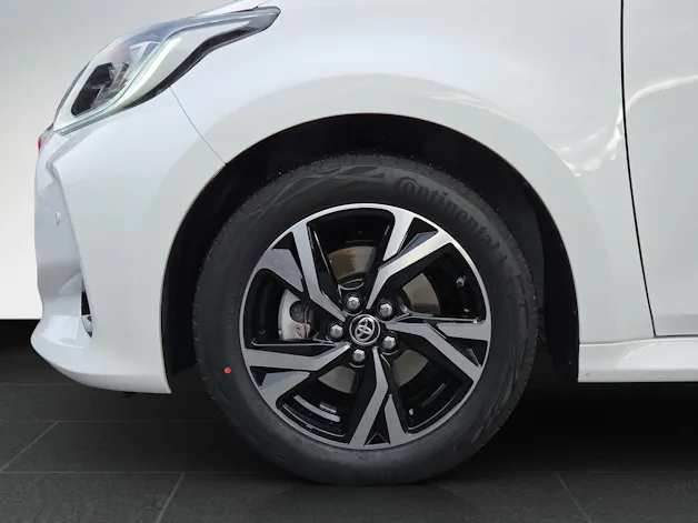 Toyota Yaris 1.5 VVT-i HSD Trend
