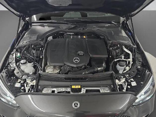 Mercedes-Benz C 300 de AMG Line 4Matic T- Modell