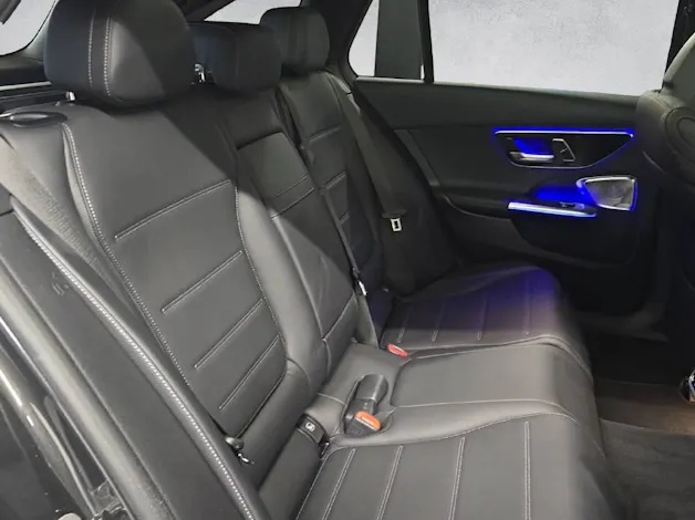 Mercedes-Benz C 300 de AMG Line 4Matic T- Modell