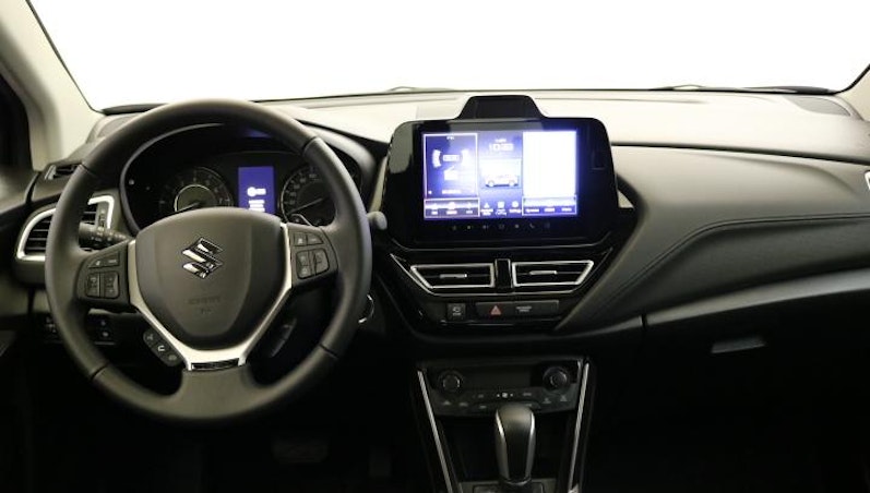 Vehicle image SUZUKI S-CROSS
