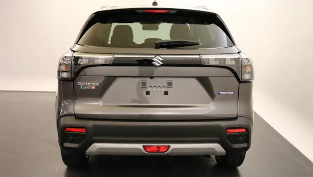 Suzuki S-Cross 1.4 T Sakura Top Hybrid 4x4