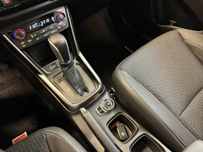 https://vehicle.imgix.net/4161356/f9fe33ce-5f28-4649-bf24-935a4ae60e9e.jpg