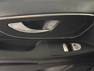 Mercedes-Benz Vito 119 CDI Tourer Select L 4matic