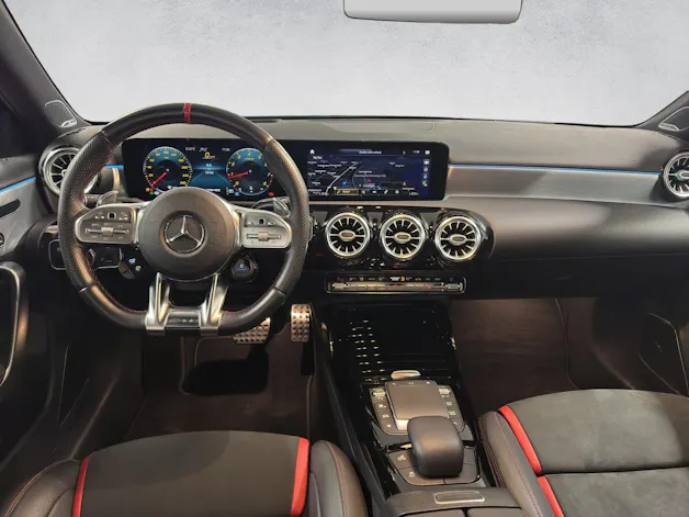 MERCEDES-BENZ A 35 AMG 4Matic