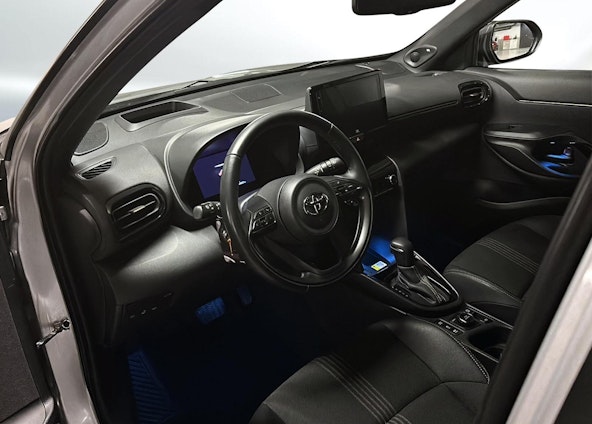 Vehicle image 6 Vehicle image 6