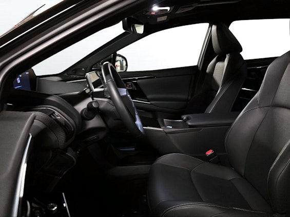 Vehicle image 7 Vehicle image 7