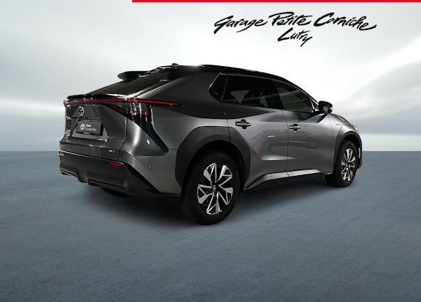 Vehicle image 5 Vehicle image 5