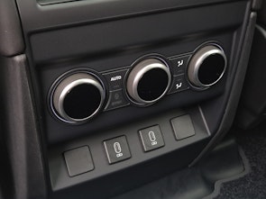 Fahrzeugbild LAND ROVER Defender 110 3.0 D I6 350 X-Dynamic HSE 1.99% Leasing 10'000.- Eintauschprämie