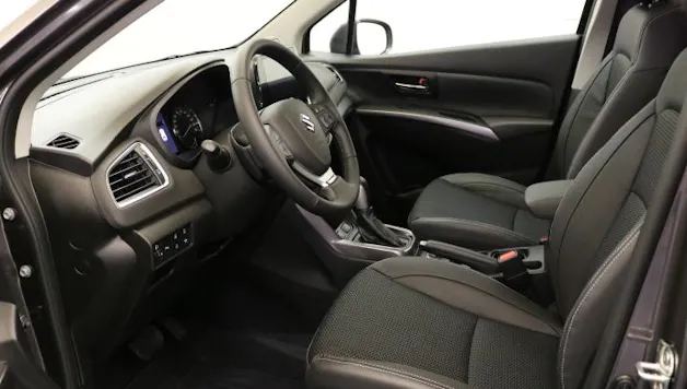 Suzuki S-Cross 1.4 T Sakura Top Hybrid 4x4
